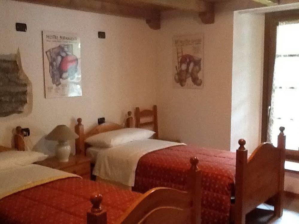 Auberge Lou Creton Di Lui Hostel Pontboset Εξωτερικό φωτογραφία