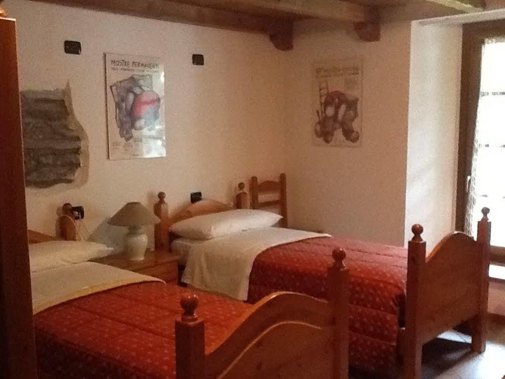 Auberge Lou Creton Di Lui Hostel Pontboset Εξωτερικό φωτογραφία